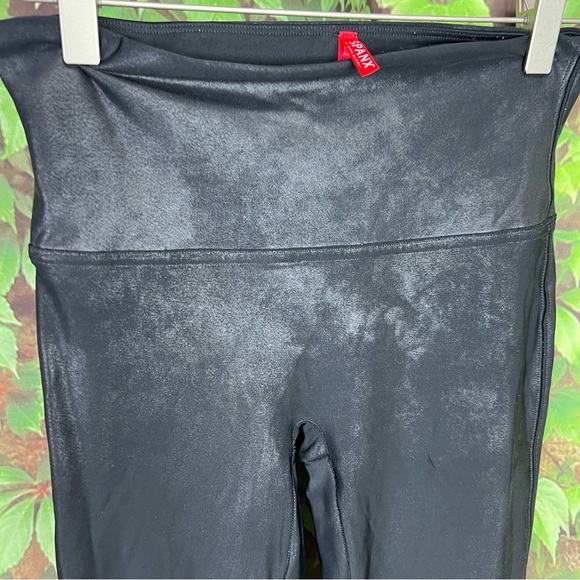 SPANX Black Leggings with Sueded Finish, M - Picture 6 of 8